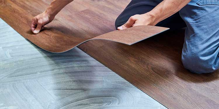 https://www.parquetsgirona.com/img/servicios/parquet-pvc.jpg