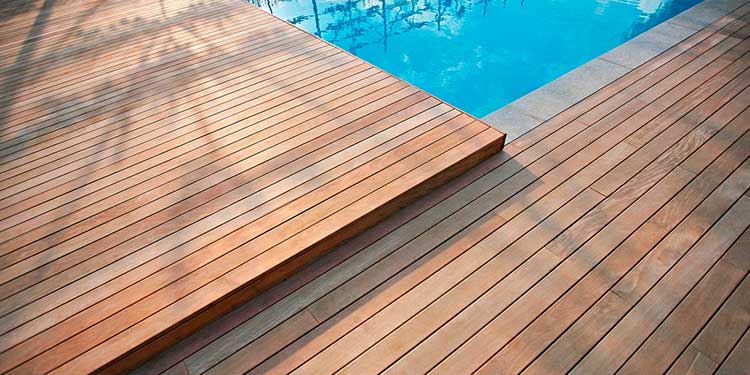 https://www.parquetsgirona.com/img/servicios/tarima-exterior.jpg
